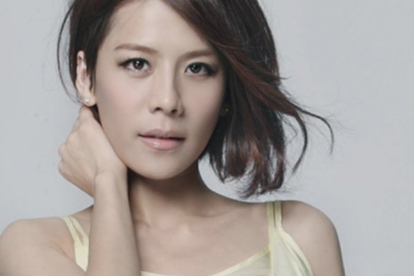 亲爱的你怎么不在我身边原唱