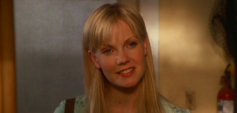 电影《老师不是人》里扮演母体的那个女主角叫啥