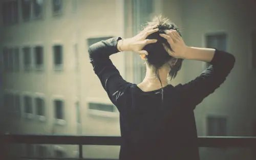 门不当户不对的两个人，应该在一起吗？