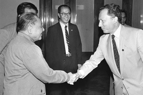 中国共产党十一届三中全会作出的主要决定有