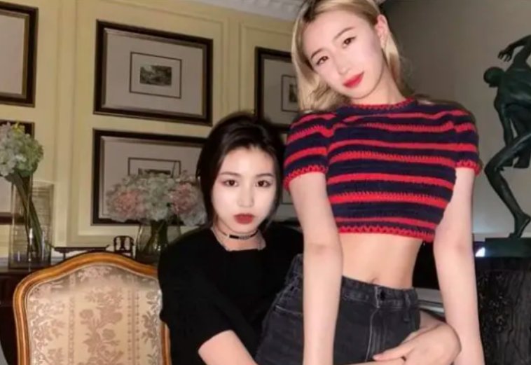 李嫣罕见露面，与汪峰女儿现身名媛派对，星二代的生活有多奢靡？