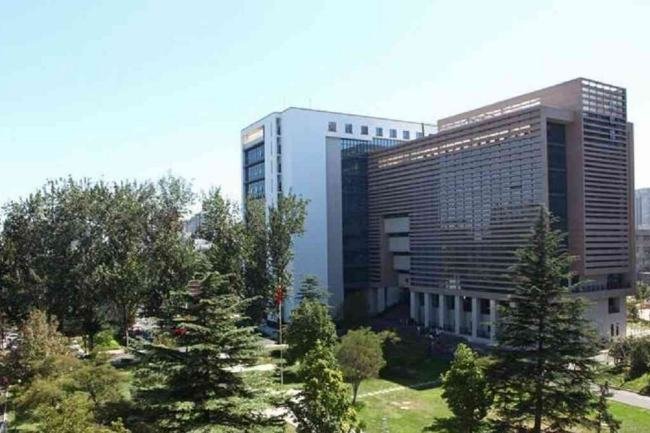 北京青年政治学院分数线是多少