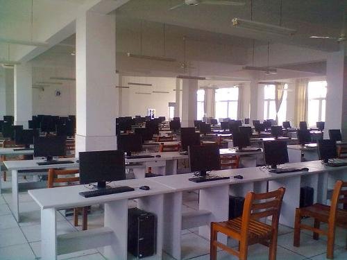 长江大学图书馆的介绍