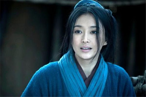 吕媭姐姐是太后，丈夫是大将军，为何她被乱棍打死？