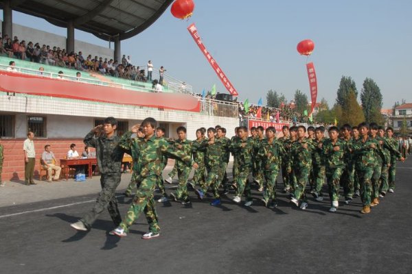 河南省经济技术学校怎么样