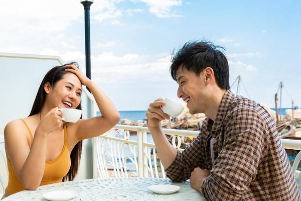 男人被你吸引了表现