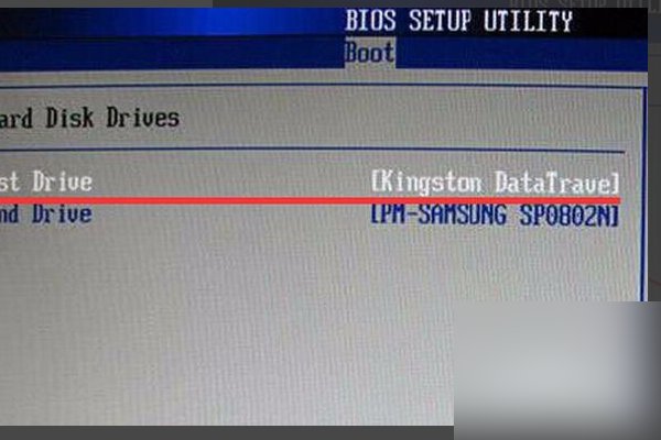 怎么制作一个u盘pe启动盘？