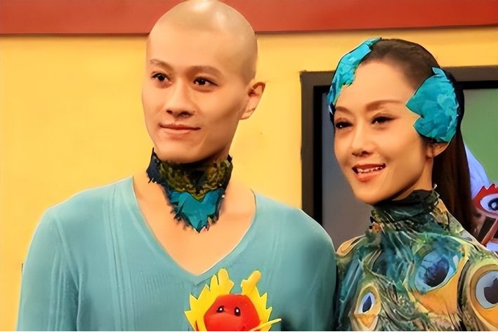 王迪和杨丽萍是什么关系