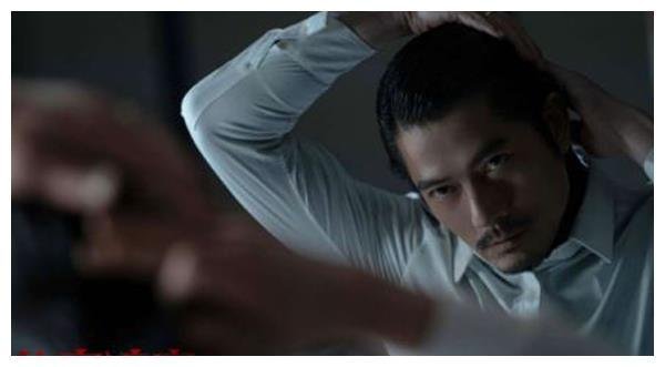 电影《秘密访客》总票房破5000万，这部电影是讲述什么故事的？