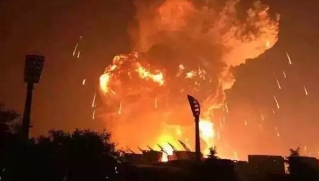 浙江致7死火灾现场，火苗蹿出数米高！如何才能减少此类事故的发生？