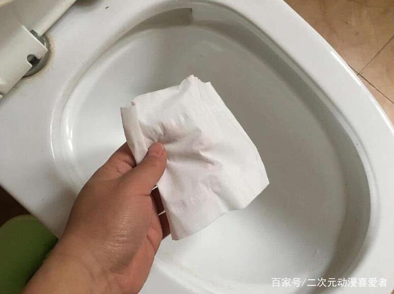 63岁洗碗工因半卷卫生纸自尽,事情的真相究竟是什么?