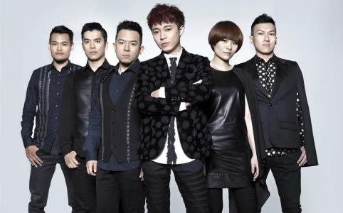 苏打绿的《我好想你》歌词