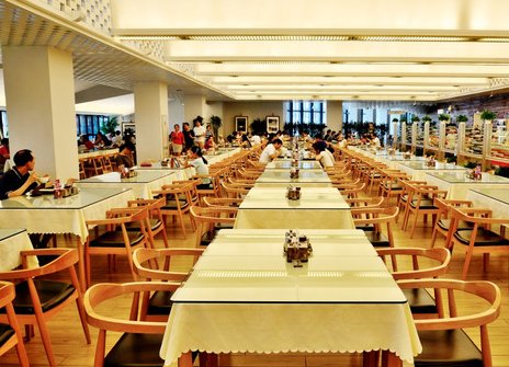 清华大学下达新通知，校门不进不出，学生们的生活是否能得到保障