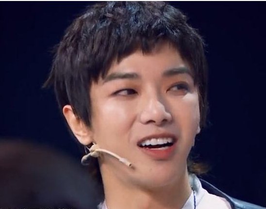 华晨宇透露妈妈因癌症去世，细节令人动容，其中透露出了哪些信息？