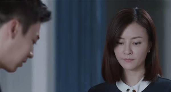 电视剧《少年派2》中，裴音和蒋昱文之间分手的原因是什么？