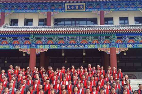 曲阜夫子学校的学费是多少?