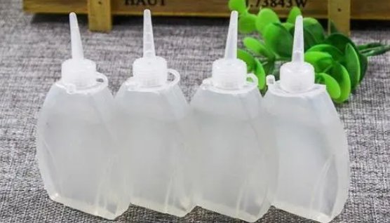 什么是缝纫机油？