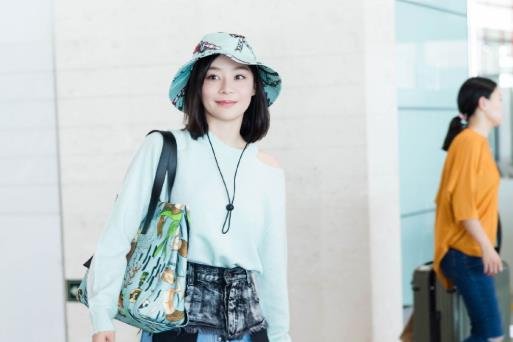 妈妈总是找我要钱，我该给她钱吗？