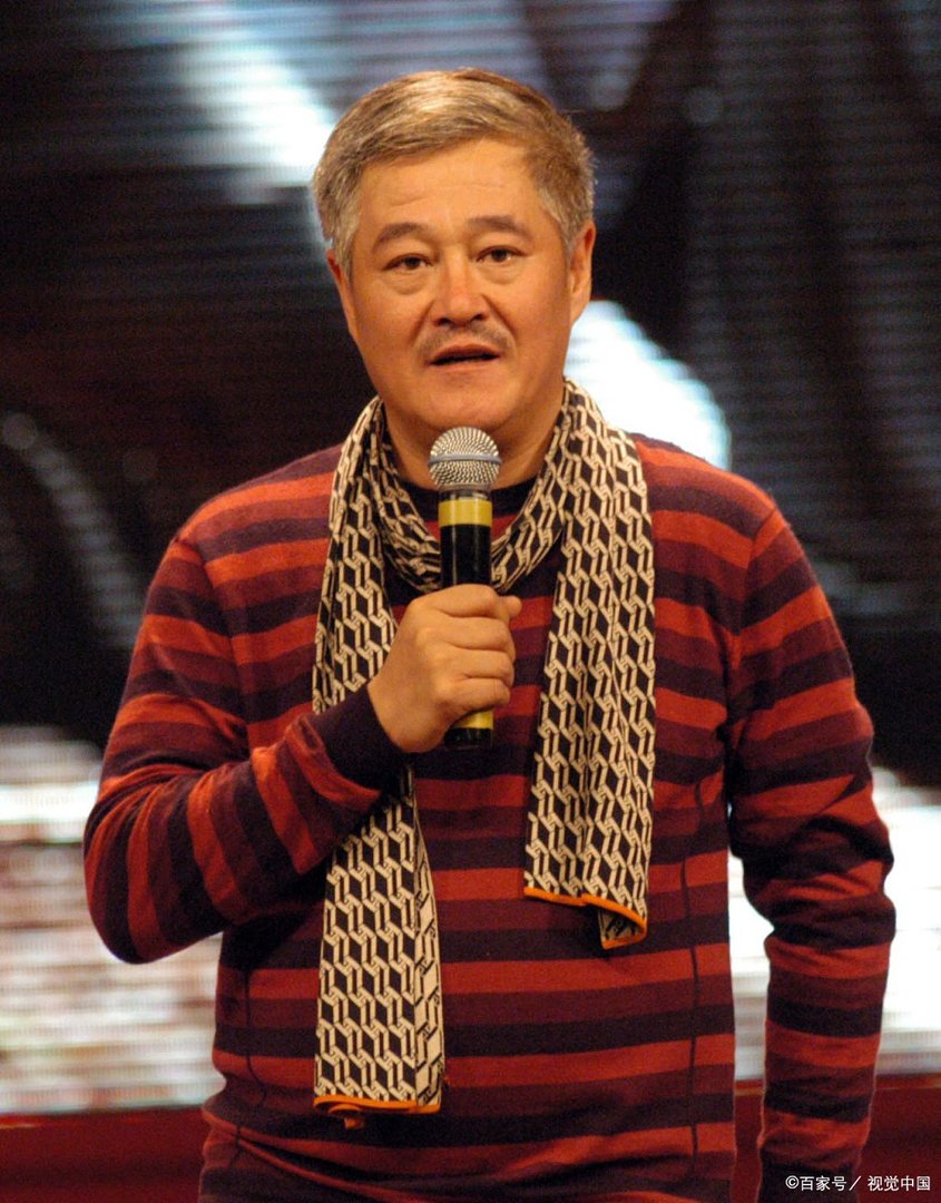 赵本山因违法被调查，13亿资产或被没收，本山传媒资金将冻结！怎么回事？