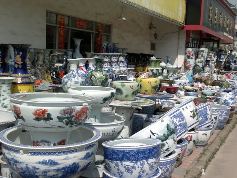 去景德镇买瓷器应该去哪里