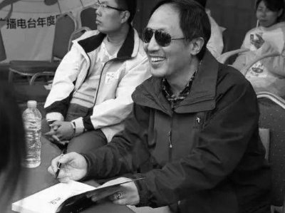 金山老师还活着吗