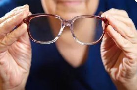 老花是什么意思