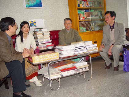 曾庆存的人物简介