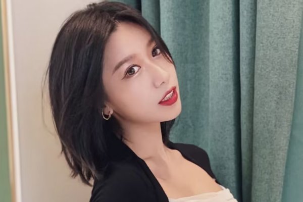 李蠕蠕个人简介