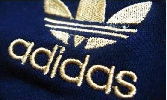 如何鉴别三叶草外套真假（有图的）