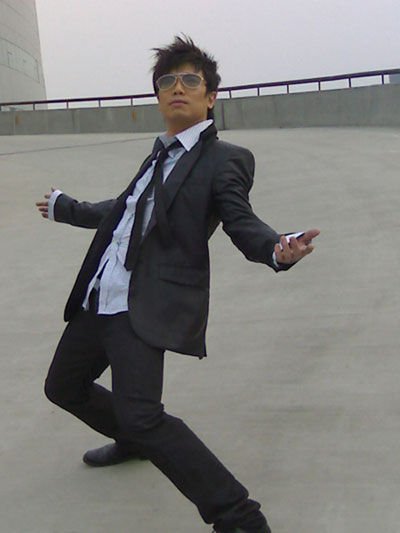 贾南的人物简介