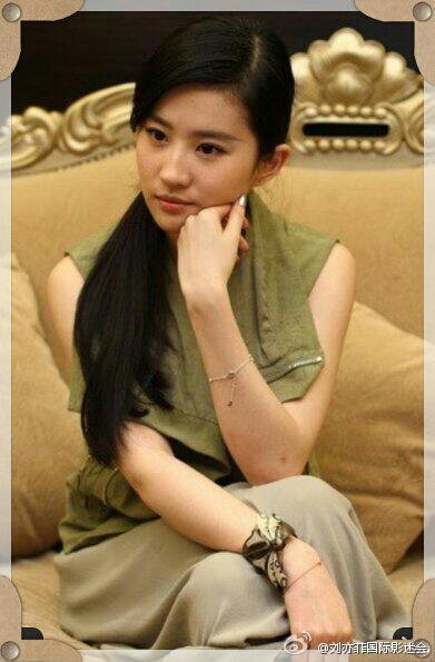 红豆爱阿翁吧的贴吧简介