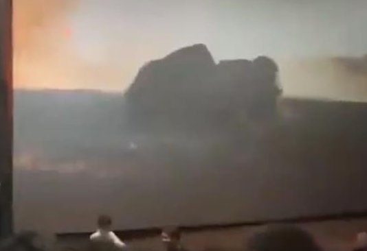 浙江台州一电影院荧幕起火，是否造成人员伤亡？