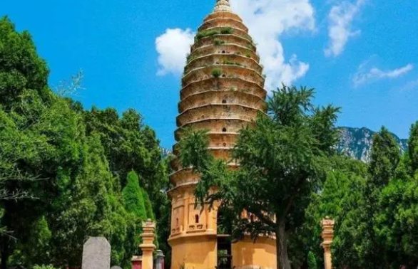 天地之中历史建筑群什么进行,该处古迹为