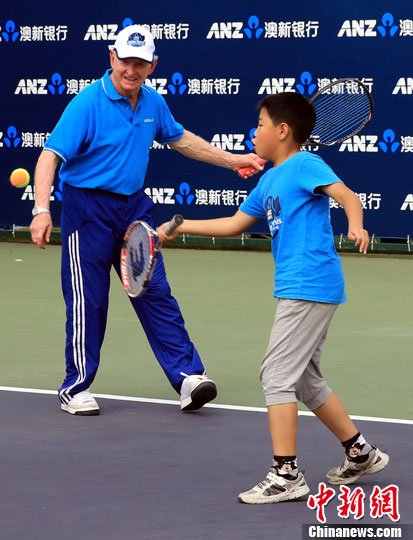 拉沃尔的网球明星：罗德 拉沃尔