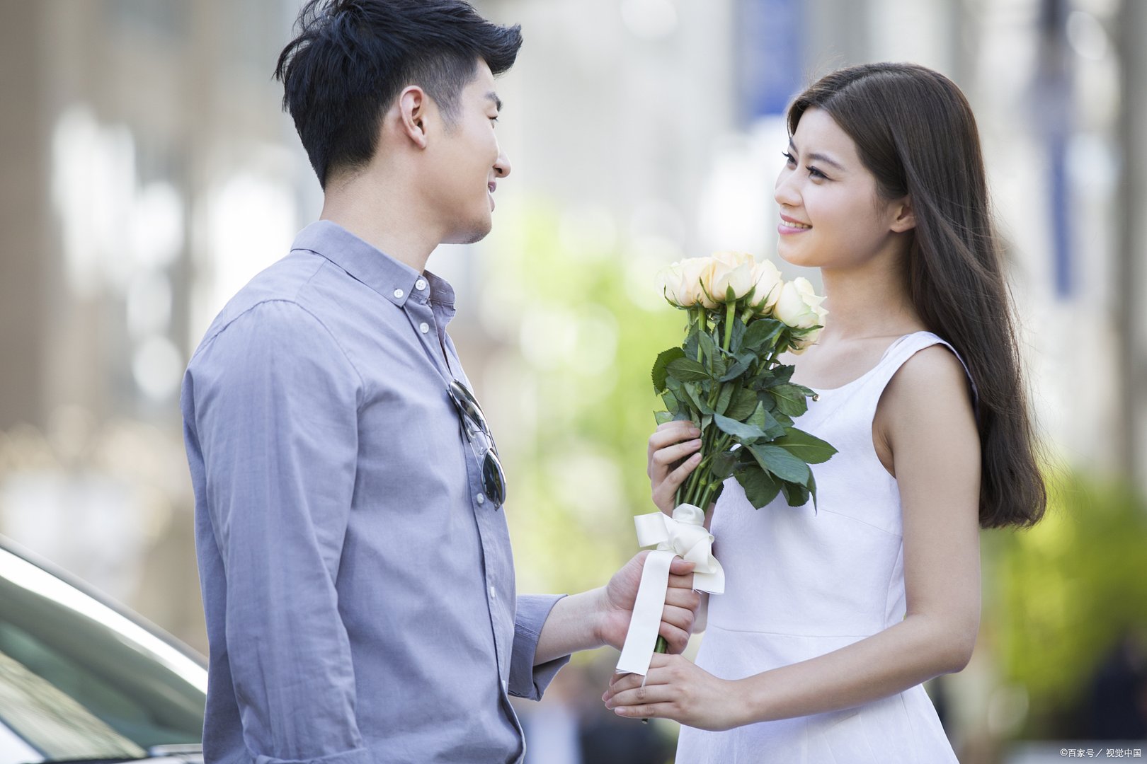 什么动作能把男生撩到有反应?抵制女色诱惑的反套路