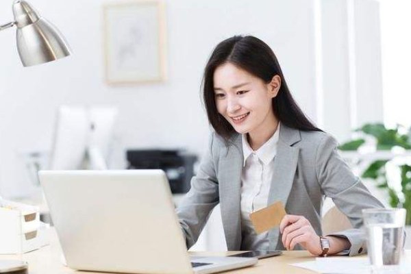 “做法事”要烧真钱？夫妻档“大师”两年骗了100余万！他们如何行骗的？