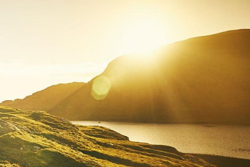 落日照大旗,马鸣风萧萧中萧萧的意思