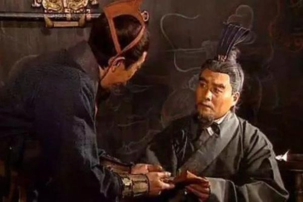 马超，韩遂割据一方，马超降刘备，那韩遂去哪了呢？