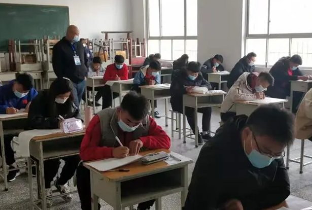 在职研究生报名及考试时间2023