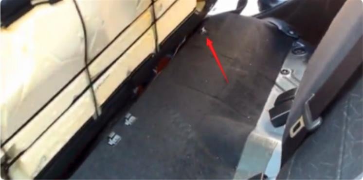 求助，安装座套垫新逍客后排座椅如何拆卸