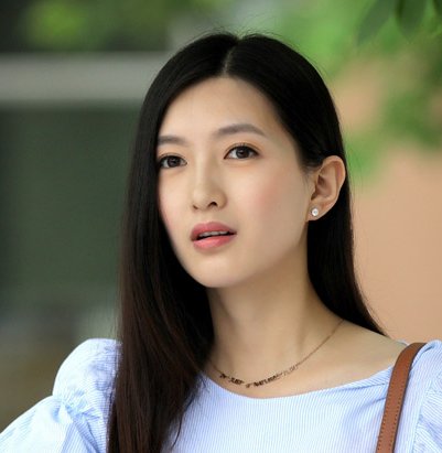 一仆二主里的顾青青谁演的